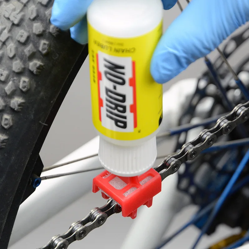 Bike Chain Gear Oiler Bike Chain Lubricant Applicator Chain Gear Oiler Cleaner for Motorcycle Bicycle Chain Daily Care