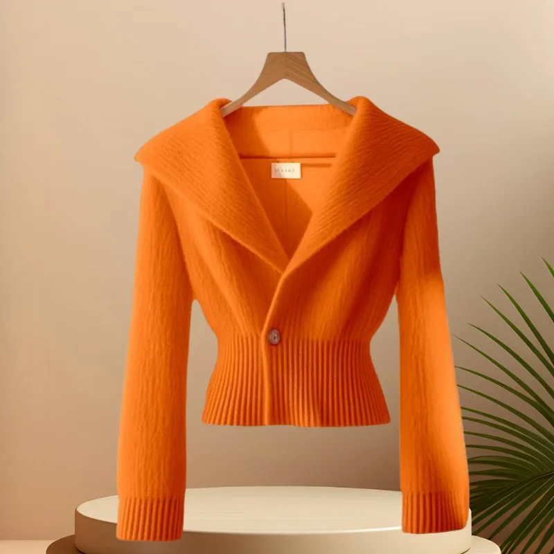 2024 Autumn New Temperament Celebrity Niche Long-sleeved V-neck Slim Fit Single Buckle Sweater Knitted Cardigan Top