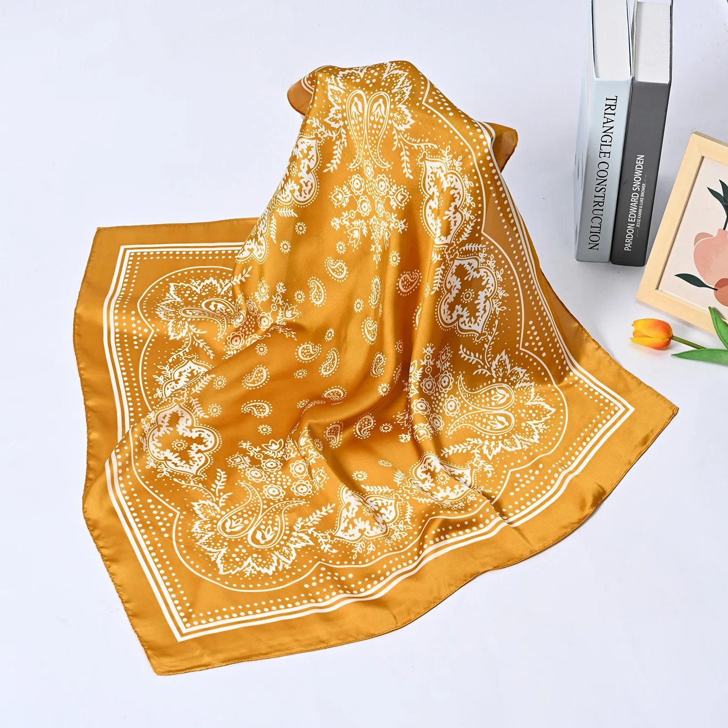Syhood 70 cm quadratische Satin-Kopftücher, Satin-Bandanas für Damen, Satin-Stirnband-Schals, Seidengefühl-Schal, Boho-Kopfbedeckung – Detail 5