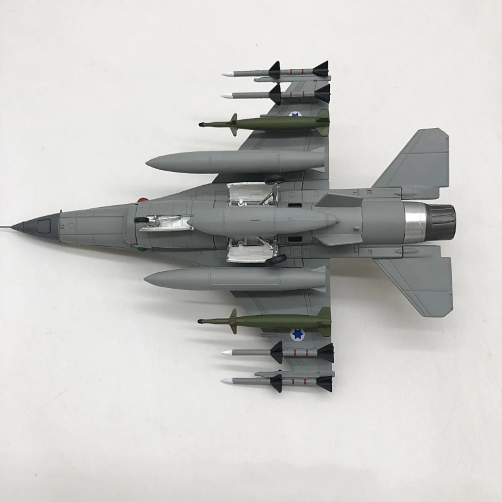 ダイキャストメタル 1/72 スケール イスラエル空軍 F-16I 戦闘機模型 おもちゃ 20.5cm 合金航空機模型 コレクションギフト用