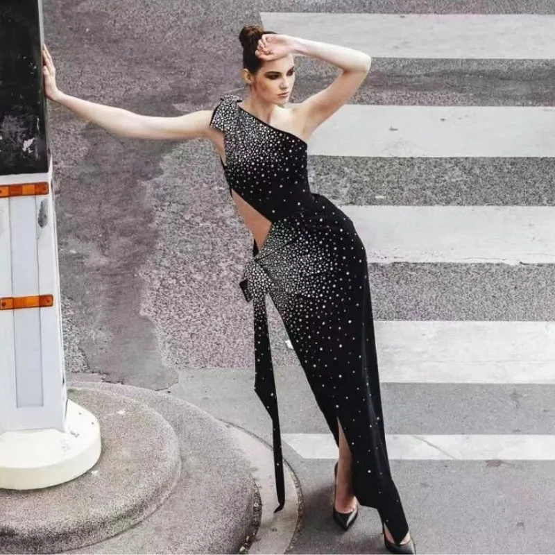 

2025Новое поступление, блестящие стразы, сексуальное облегающее черное платье с открытыми плечами и бантом, роскошное вечернее платье