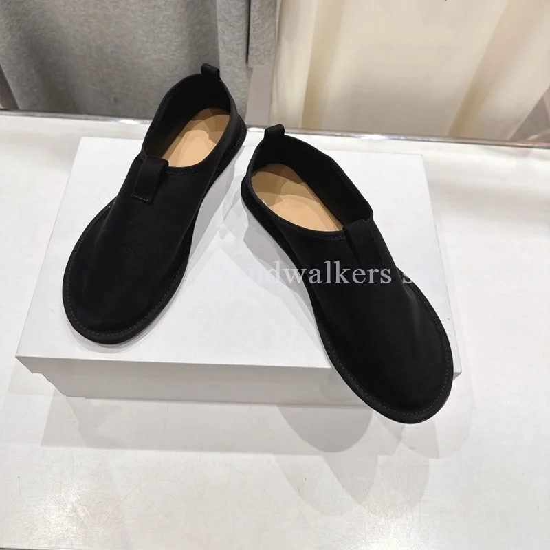 

Mature Lady Suede Round Toe Ballet Flats Slipon Summer Walking Shoes Star Style Leisure Comfortable Design New Luxury Boat Shoes
