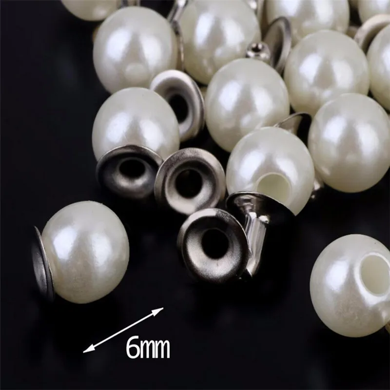 100 Set Bianco 6 millimetri Perle Rivetti Borchie Perline Accessori FAI DA TE Decorazione di Cerimonia Nuziale Scarpe Borsa di Cuoio Copre la