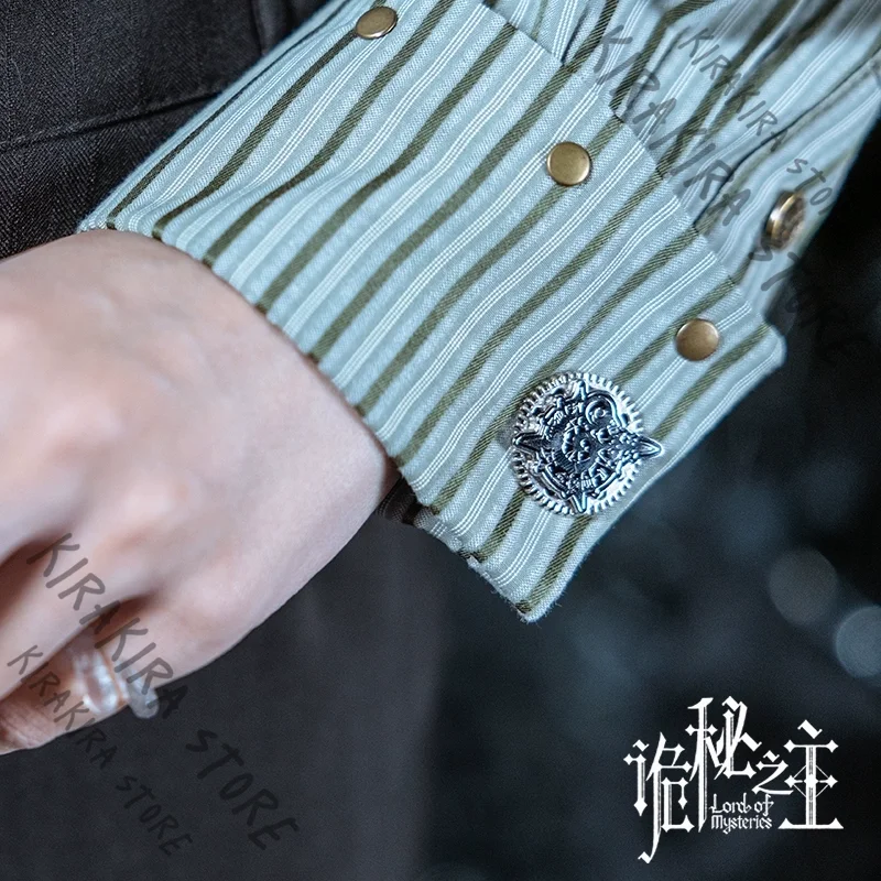 

Amon Series Family Coat Heraldry Arms Crest French Style Cufflinks Cosplay Genuine Peripheral Collector's Edition Manga Gift