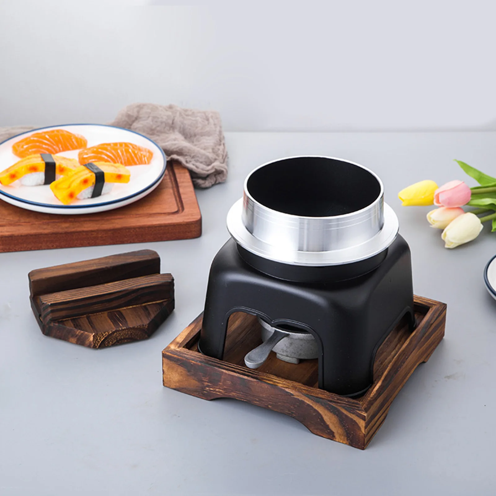 หม้อข้าวญี่ปุ่นหม้ออุ่นซุปพร้อมฝาไม้และถาดสำหรับงานปาร์ตี้