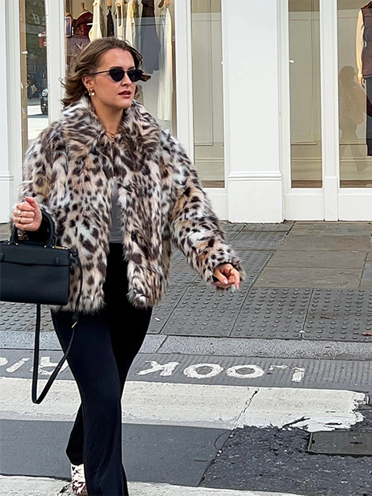 Women Fashion Leopard Print Faux Fur Coat Loose Warm Lapel Long Sleeves Side Pocket Casual Coats 2024 Winter High Street Outwear