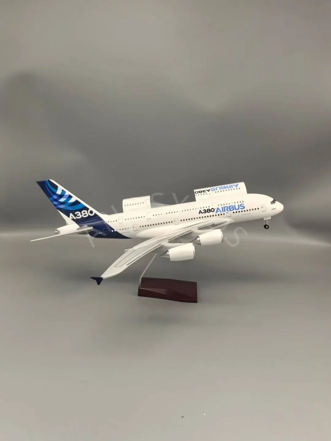 

47CM Scale Airbus A380 Prototype Airlines Model Aircraft LED Light Die-casting Machine Collected Airplane Toys Children Gifts
