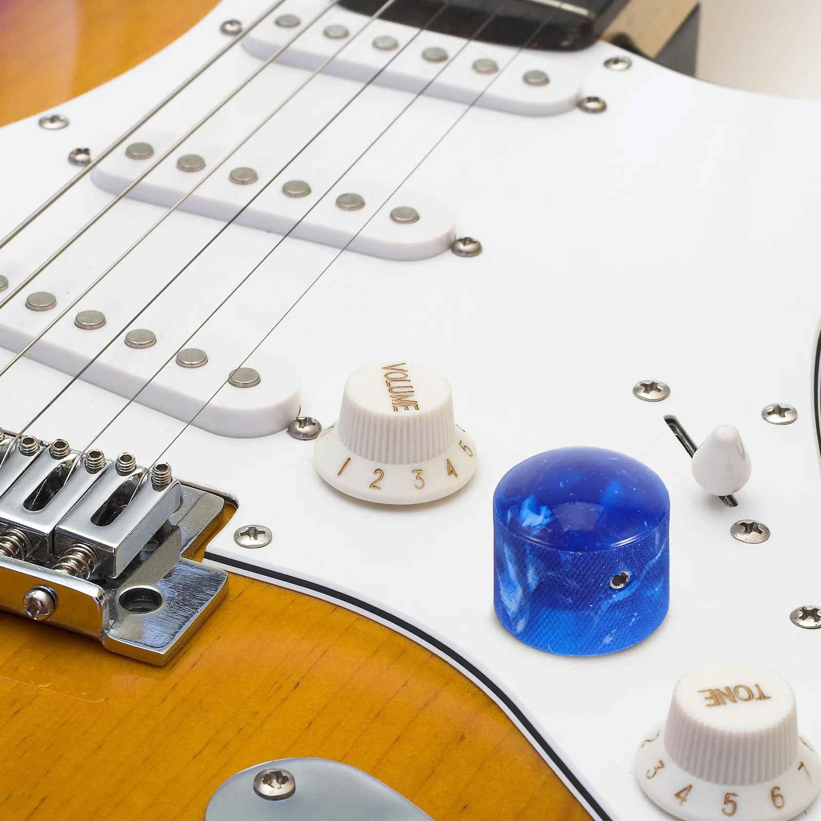 

2Sets Electric Guitar Potentiometer Knobs Adjustable High Sensitivity Tone Volume Control Blue Gray Stylish Replacement Guitar