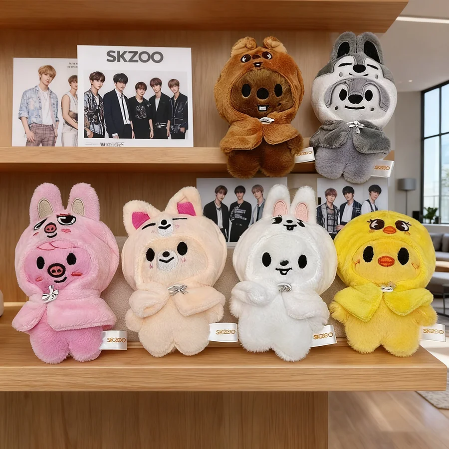 SKZ 12 cm poupée cape mode porte-clés SKZOO ventilateur Souvenir peluche poupée FM diffusion en direct peluche poupée suspendus décoration