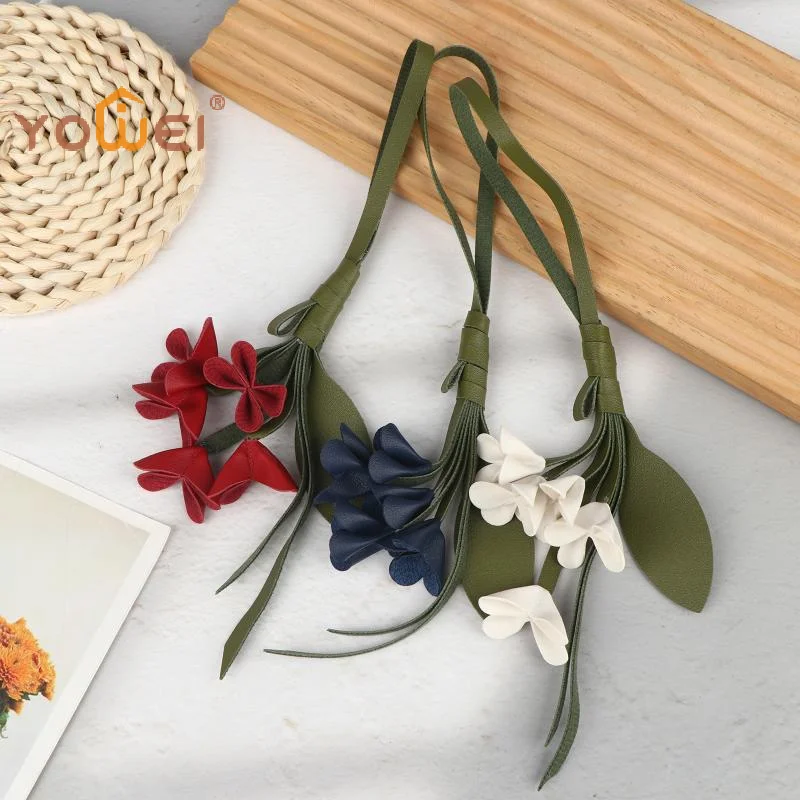 Latest 1Pcs PU Leather Simulation Flower Bag Charm Hanging Keychain Car Drape Exquisite Jewelry Personalized Pendant