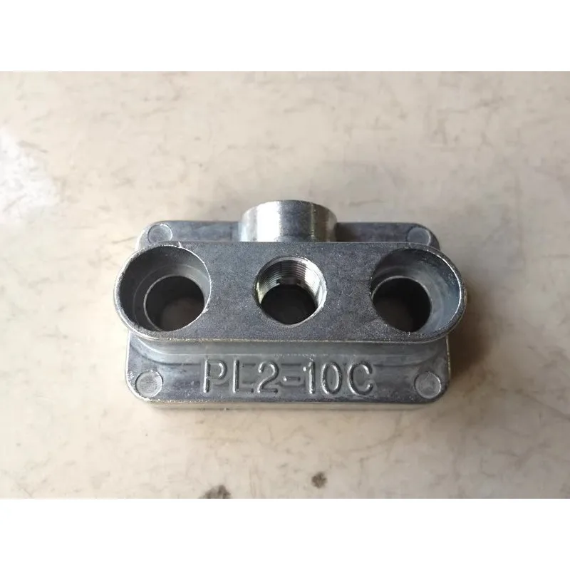 

Lubrication two-way splitter block PL2-10C for Haitian injection molding machine accessories (original factory accessory)
