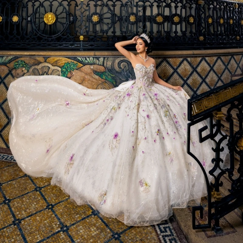 White Glitter Quinceanera Dresses Off Shoulder Ball Gown Sweet 16 Dress Sequin Applique Lace Beads Bow Tull Party Birthday Vetid