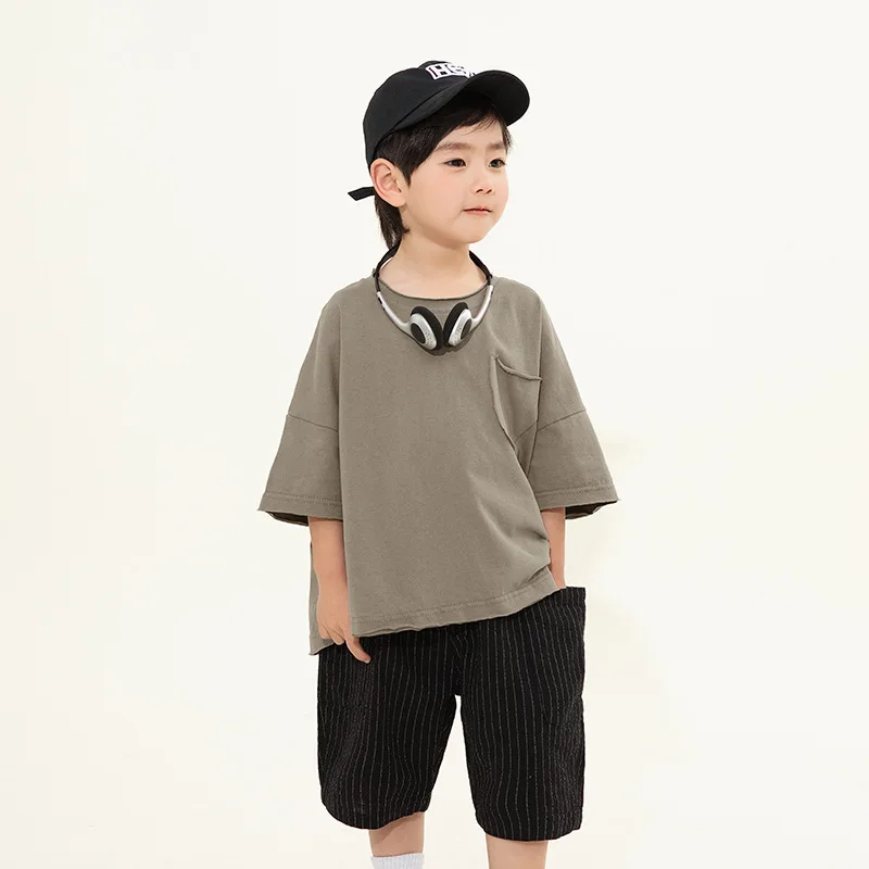 T-shirt Childrens Clothing Boys Short Sleeved Summer New Korean Burr Edge Solid Color Half Sleeve Tops 2024 Round Collar