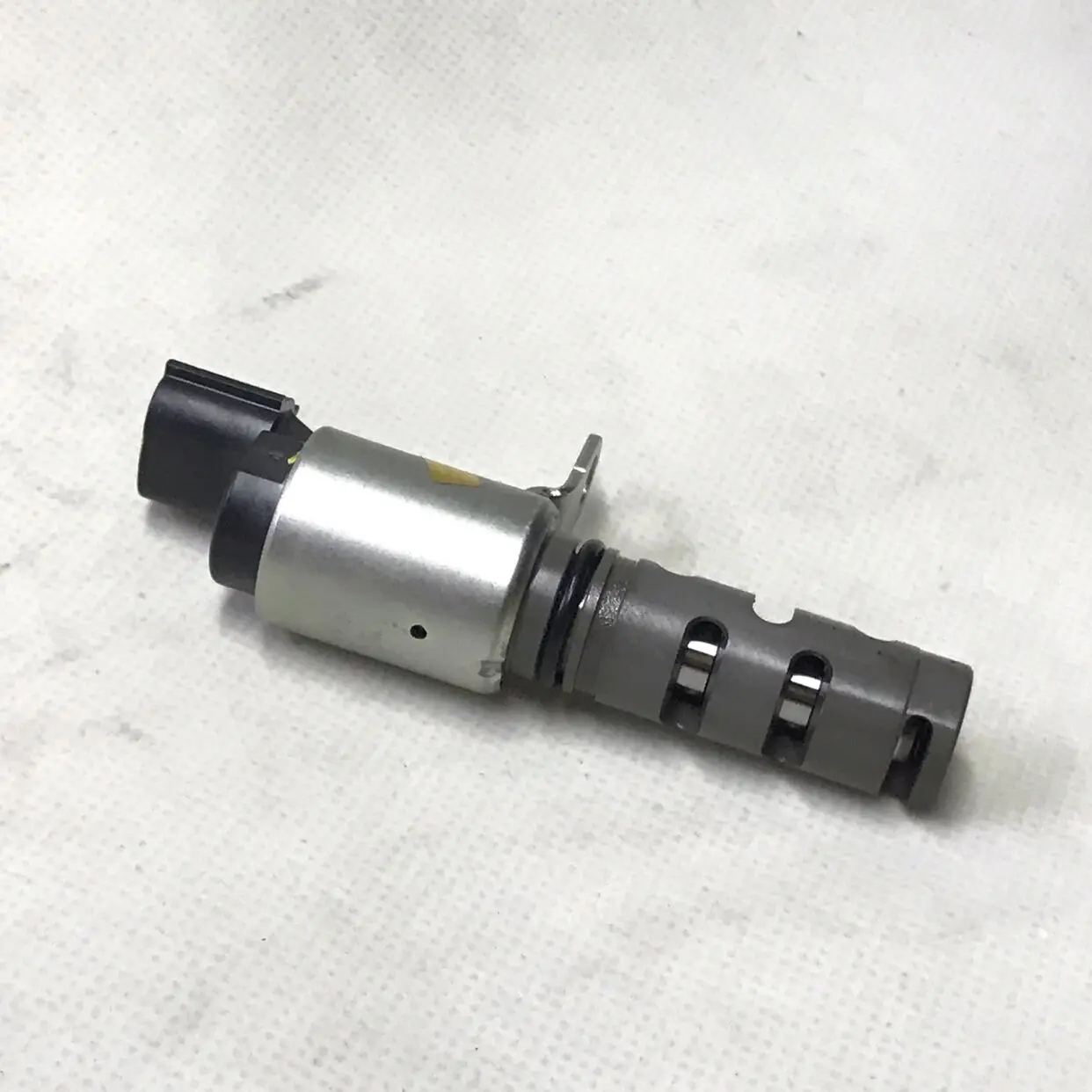 

Original Control Valve For Faw V5 Oem:22015-t2a00 High Quality