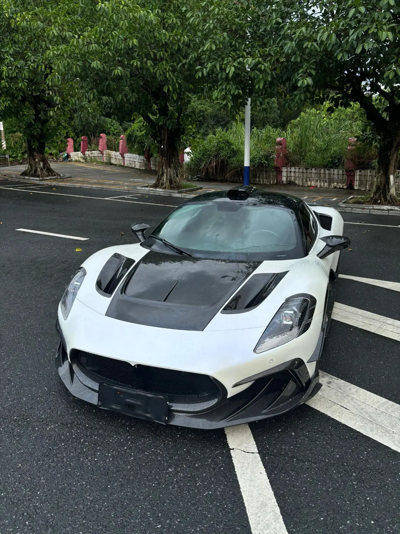 Factory Hot Selling For Maserati MC20 Upgrade MSY Style Dry Carbon Fiber Front Lip Front Canards Side Skirt Rear Diffuser Rear S