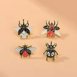 4pcs Creative Punk Beetle Enamel Brooch Exaggerated Insect Heart Brain Skull Gift Lapel Pin Badge Backpack Clothing Accessories