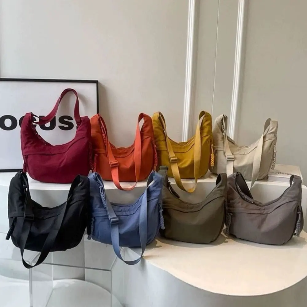 

Trendy Solid Color Women's Shoulder Bag Simple Lightweight Single-shoulder Bag Large Capacity Portable Tote Bag Student