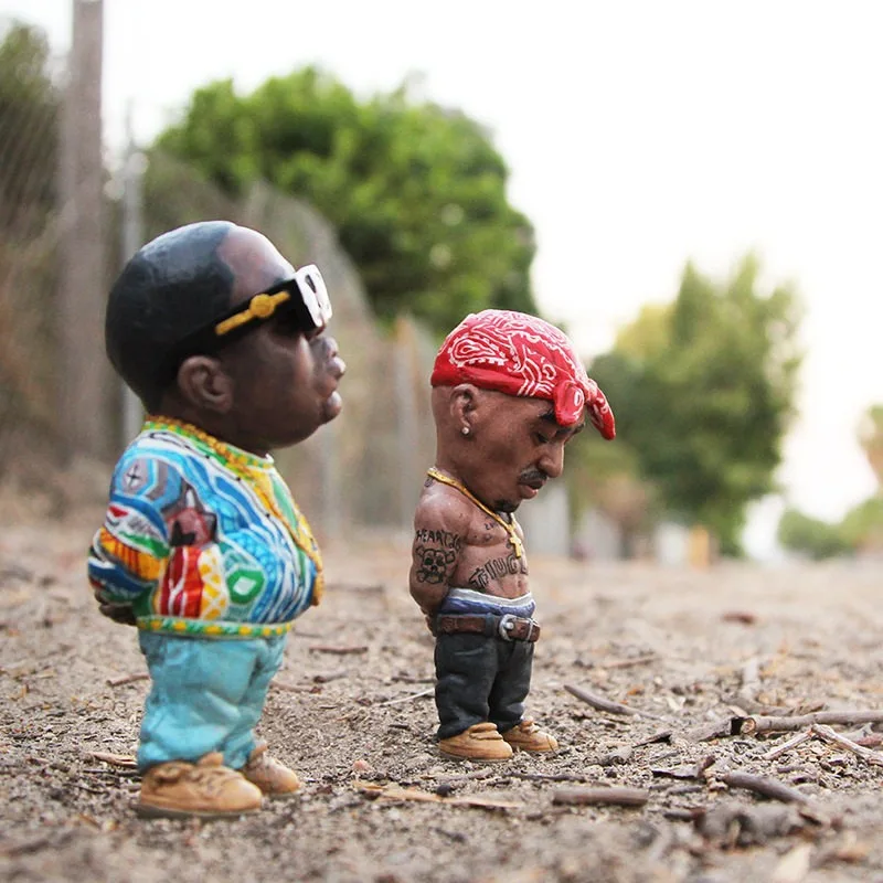 Hip Hop Rap Character Figurine Creative Black Legend Tattoo Artist Model Desktop Art Craft Ornament for Home Decor