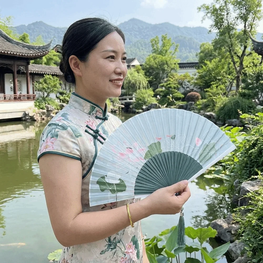 Retro Folding Hand Fan Lotus Design Classical Dance Fan with Tassels Wooden Handle Chinese Style Fan Outdoor Activity