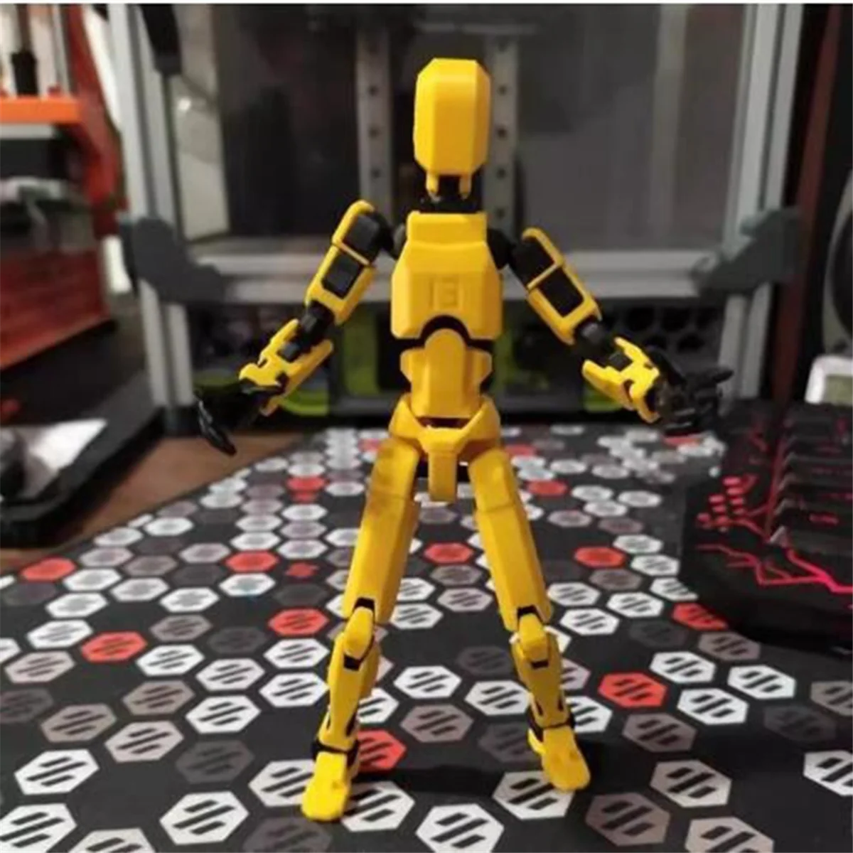 Melhor boneco de ação de robô, impresso em 3D com articulação completa para animação de parada de movimento vermelho