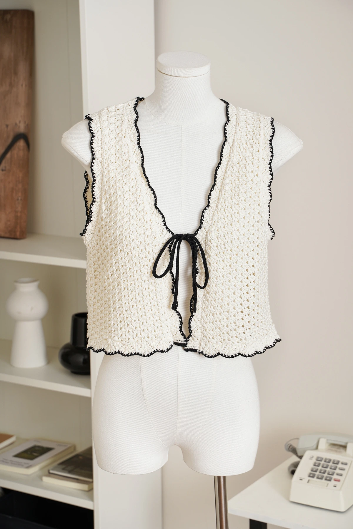 

Spring Summer Knitted Hook Flower Design Open Cardigan Vest Pure Color Blo Hollow out Thin Top for Women Commute Sle Cotton