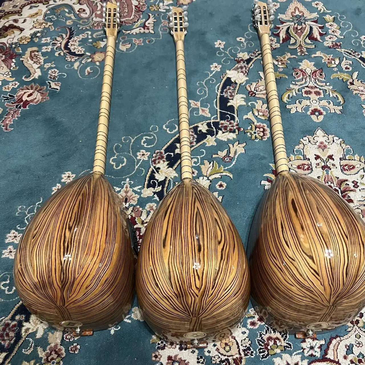 Baglama or bağlama Plug-in/Guitar String Oriental Instrument