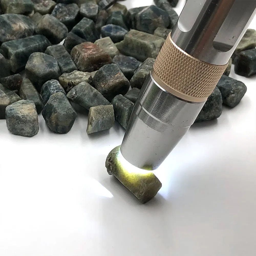 1pc Natural Gemstones Green Corundum Crystals Quartz Raw Stone Reiki Healing Mineral Specimen Home Room Decoration Gemstone Gift