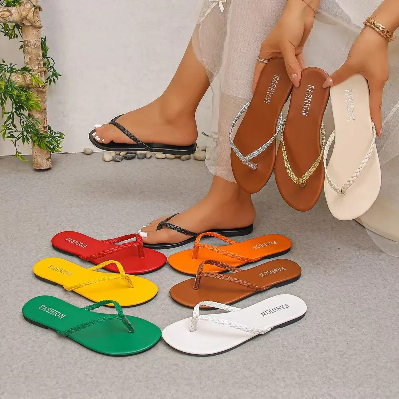 

Large Size Flip Flops Pinch Toe Sandals. 2026 Women's Summer New Fashionable Woven Beach Flat Sandals 36-44
