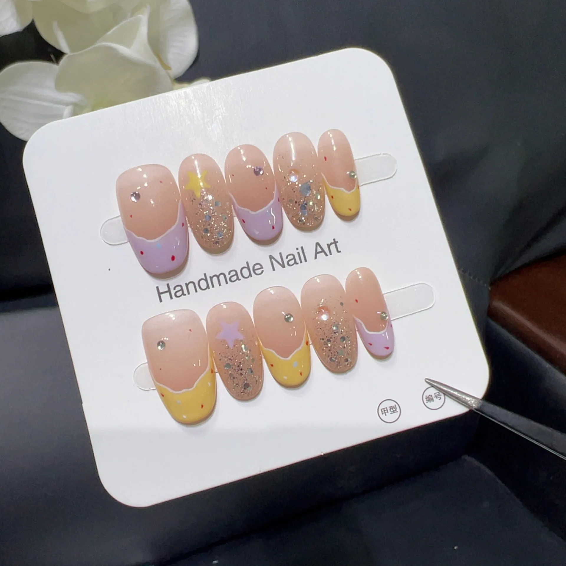 10 stuks handgemaakte korte ovale pers op nagels onregelmatige Franse ster glitter pailletten ontwerp zoete schattige kunstnagels draagbare nagels meisjes