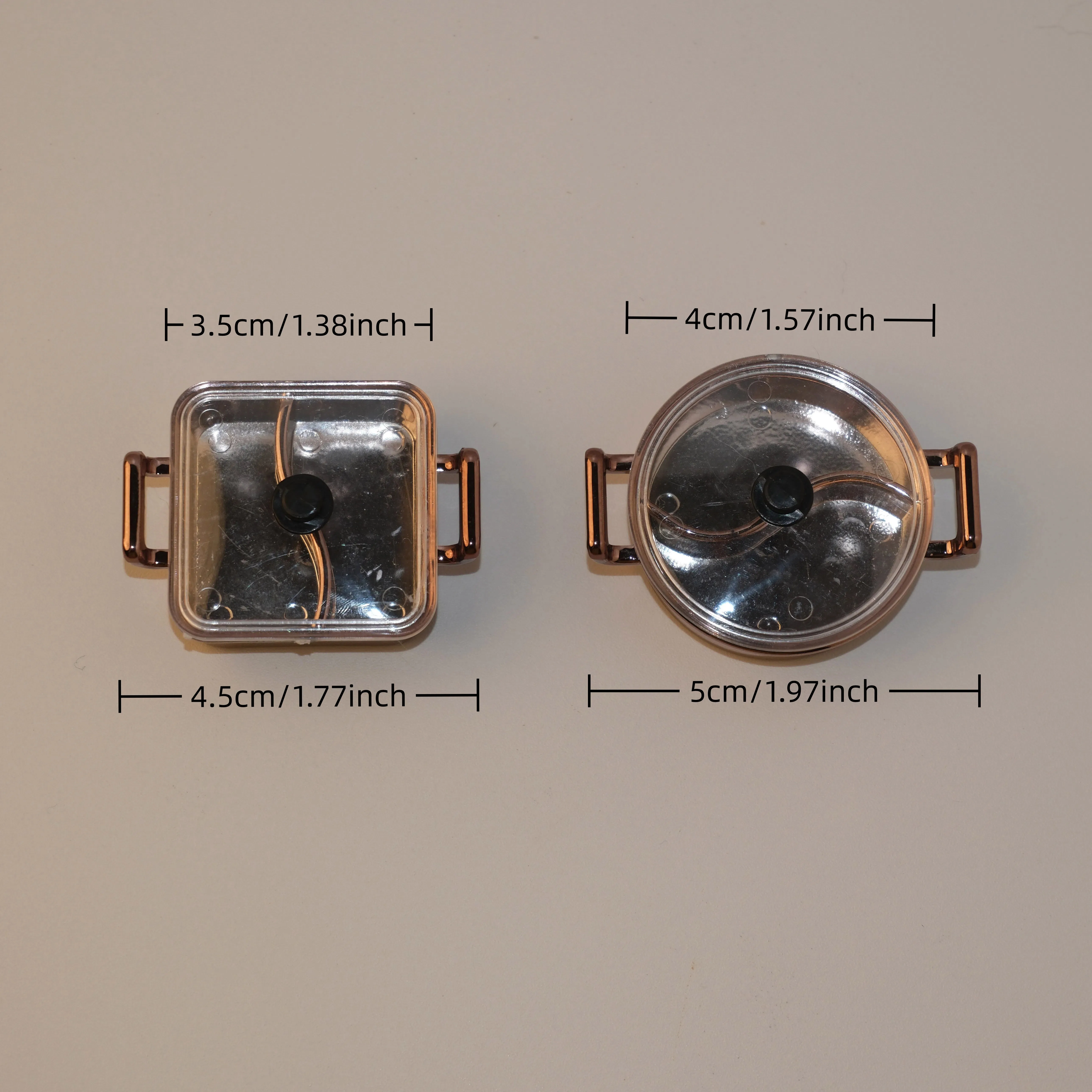 Miniature Double-flavor hot pot, empty pot with cover, toy house kitchen installation accessories