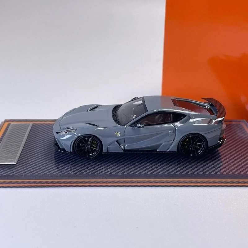 For [U2] Prancing Horse 812 Superfast Novitec Modified Edition 1:64 Resin Collection Car Model Ornament