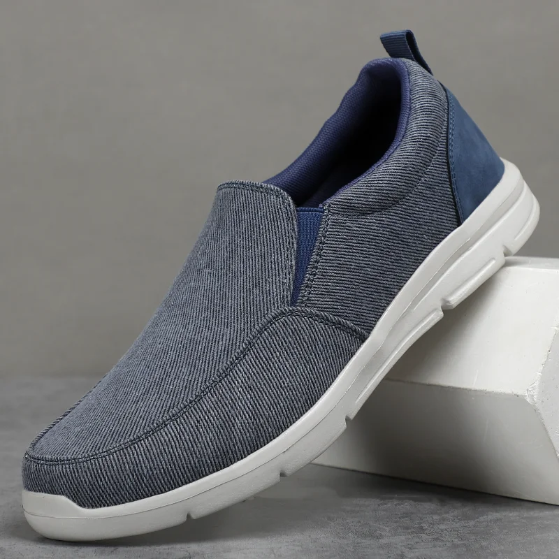 

Men Casual Shoes Canvas Breathable Loafers Men 2026 New Male Comfortable Outdoor Walking Shoes Classic Loafers Men Sneakers