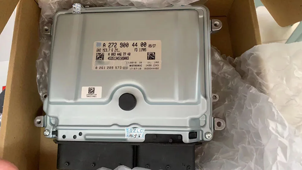 W204 C300 2008-2011 2729004400 A2729004400 0261209573 Original Engine Control Unit ECU