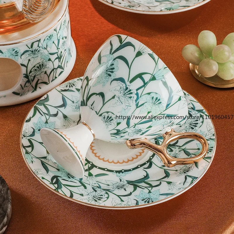 

Floral and Bird European-Style Bone China Coffee Cup and Saucer Set Vintage English Afternoon Tea Set Teacup Gift Box Set