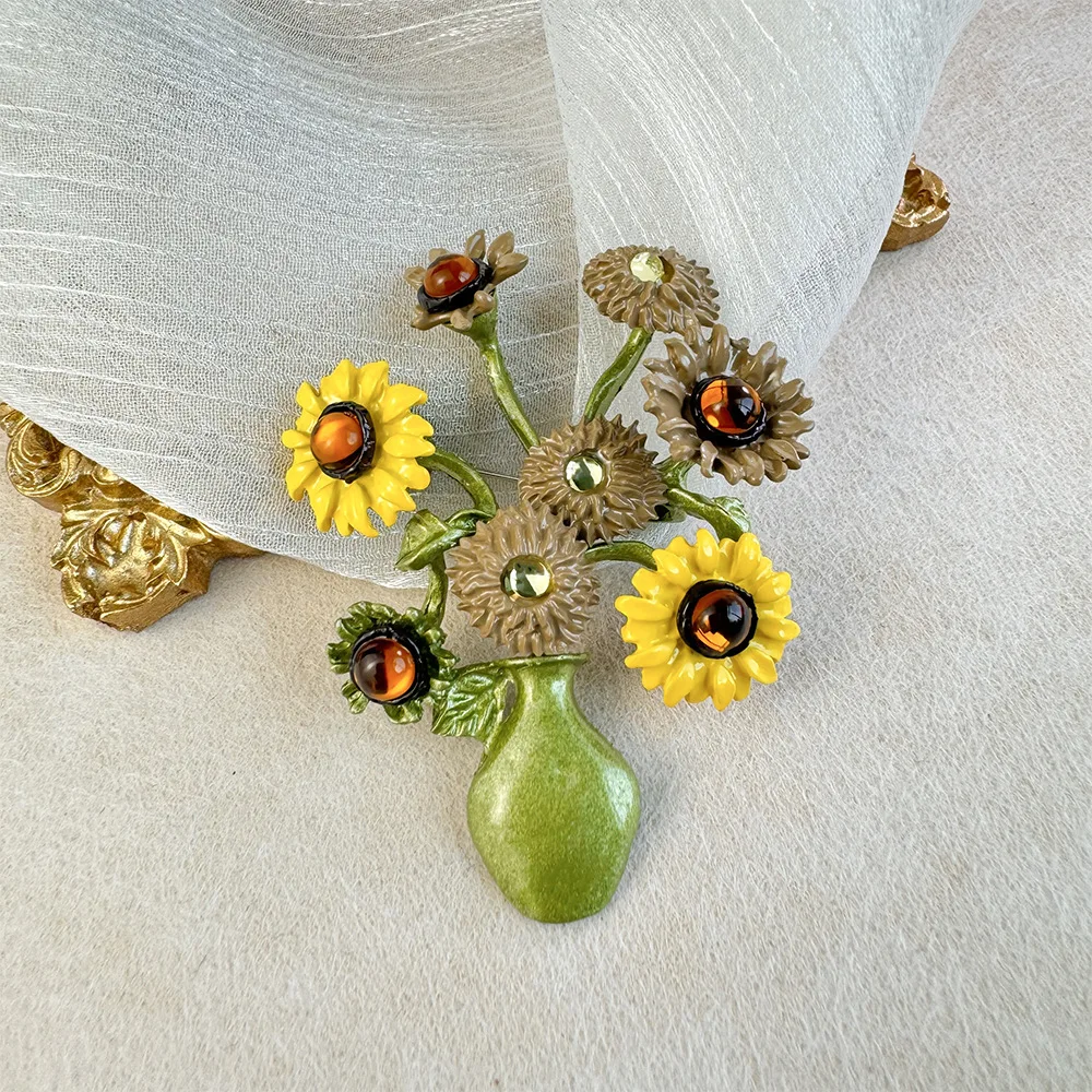 

New Sunflower Brooch, Women's Green Lacquer Vase, Elegant and Minimalist with Accessories, Collar Pin Brooches for Women