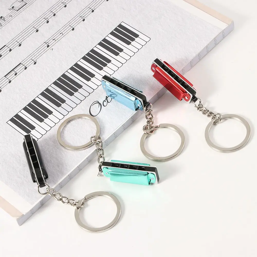 4 Holes Mini Woodwind Instruments Gifts for Kids Bag Pendant Harmonic Keyring Harmonica Keychain Hanging Pedants Keys Holder