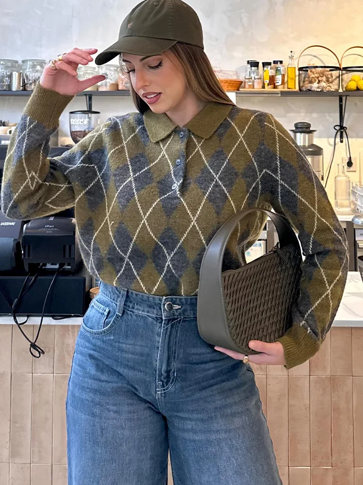 

HH Woman Autumn Slim Lapel Long Sleeves Button Decoration Rhombus Pullover Knitted Sweater Female Fit Street Style Tops