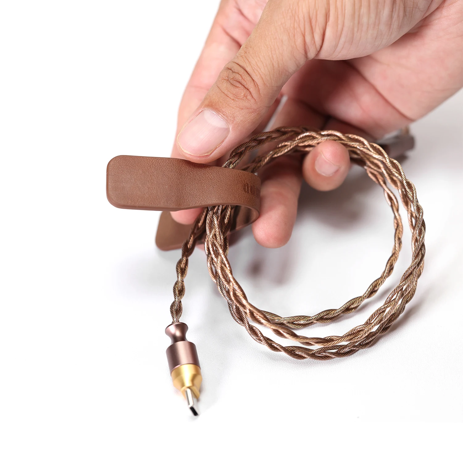DD ddHiFi C10D Magnetic Cable Clip / Organizer, Imported First Layer Cowhide with Oil Wax Surface Treatment