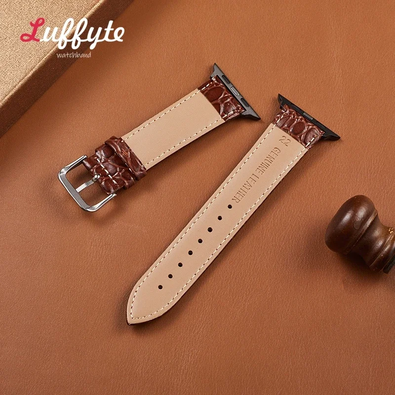 Pulseira de relógio de couro em relevo para Apple Watch, pulseira para iWatch Ultra 2, 49mm, 44mm, 45mm, 41mm, 40mm, 49mm, séries 9, 8, 7, 6, SE