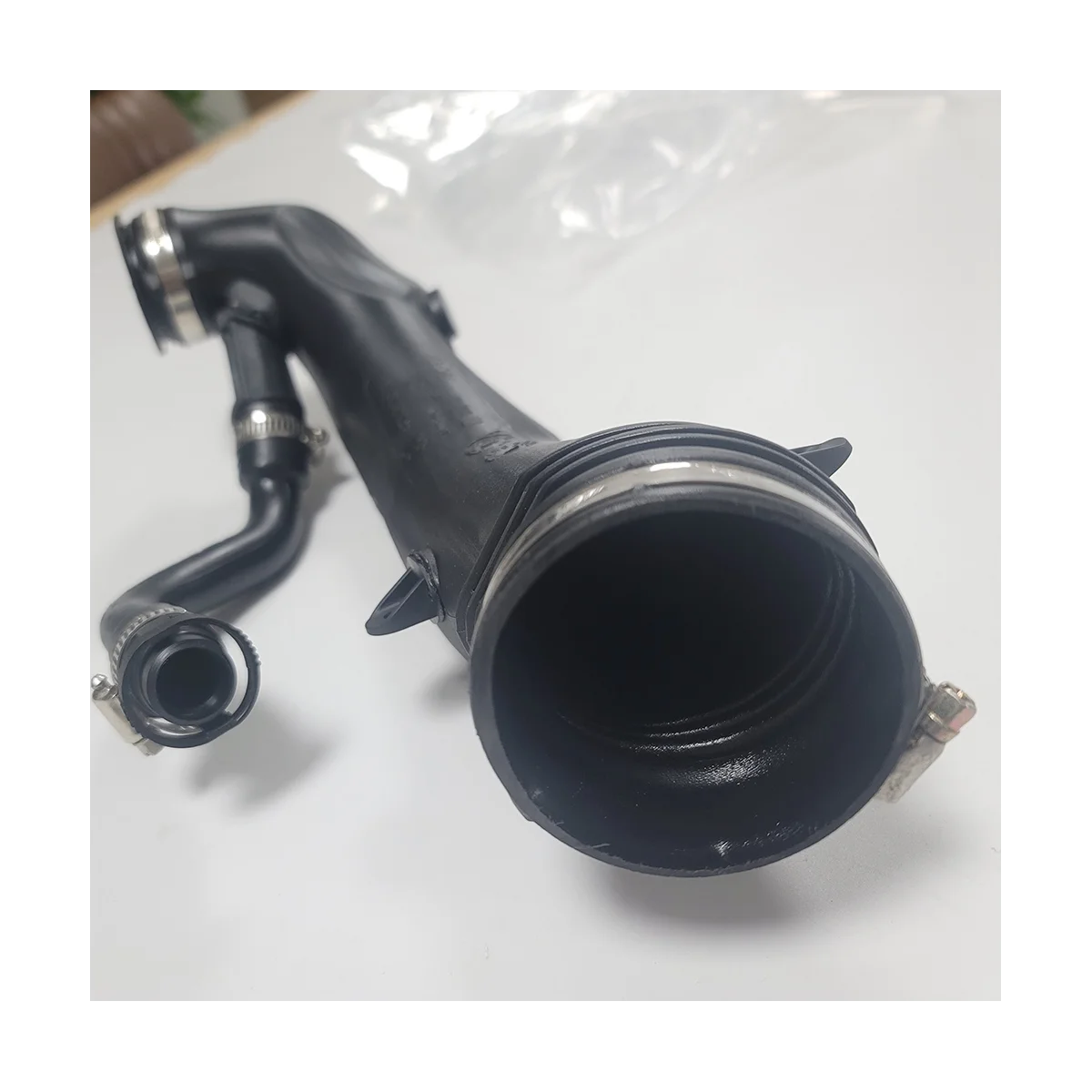 Condotti dell'aria per auto per MINI R55 R56 R58 R60 R61 2011 2012 2013 2014 2015 tubo di aspirazione del tubo dell'aria 13717627503