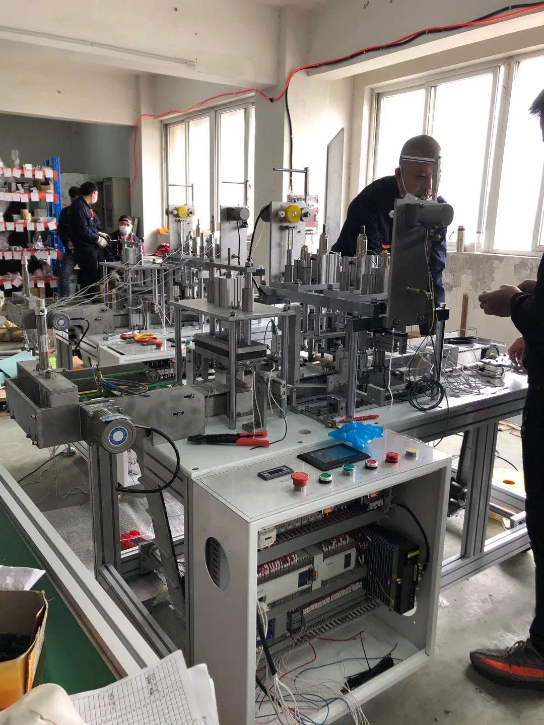 Fully Automatic Disposable Medical Non-Woven 3 Ply Face Mask Making Machine