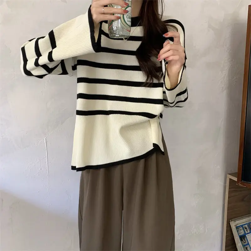 Women Jumper Sweater 2022 Autumn Winter Fashion Stripe Loose O-Neck Knitting Sweaters Vintage Long Sleeve Female Pullover Tops