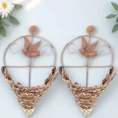 

2pcs Rattan Wall Hanging Flower Pot Decorative Planters Space Saving Light Durable Plastic Iron Material Simulation for Plants