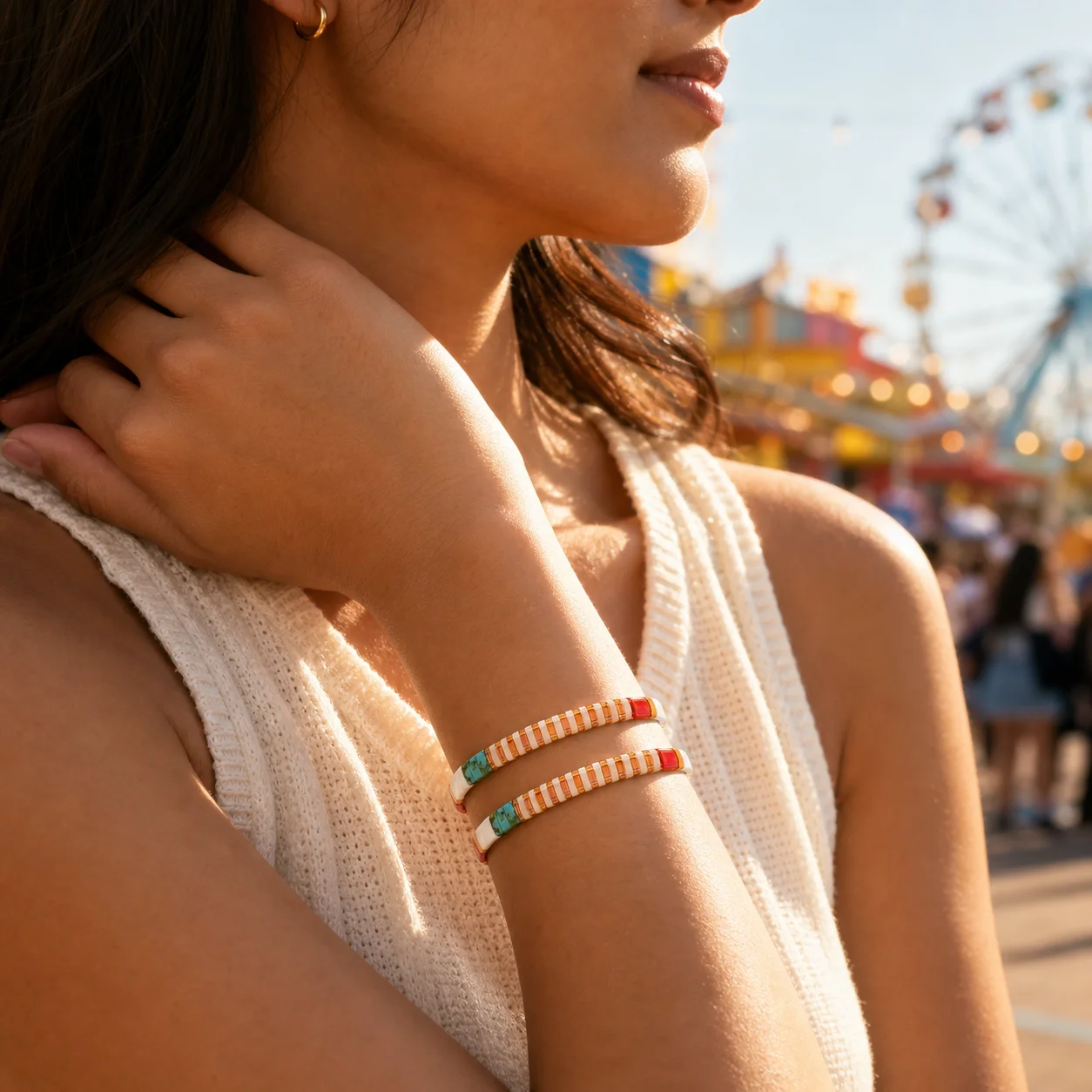 2pcs Boho Glass Beaded Strand Bracelet Geometric Color Block Slim Stackable Wrist Bracelet for Women Beach Style
