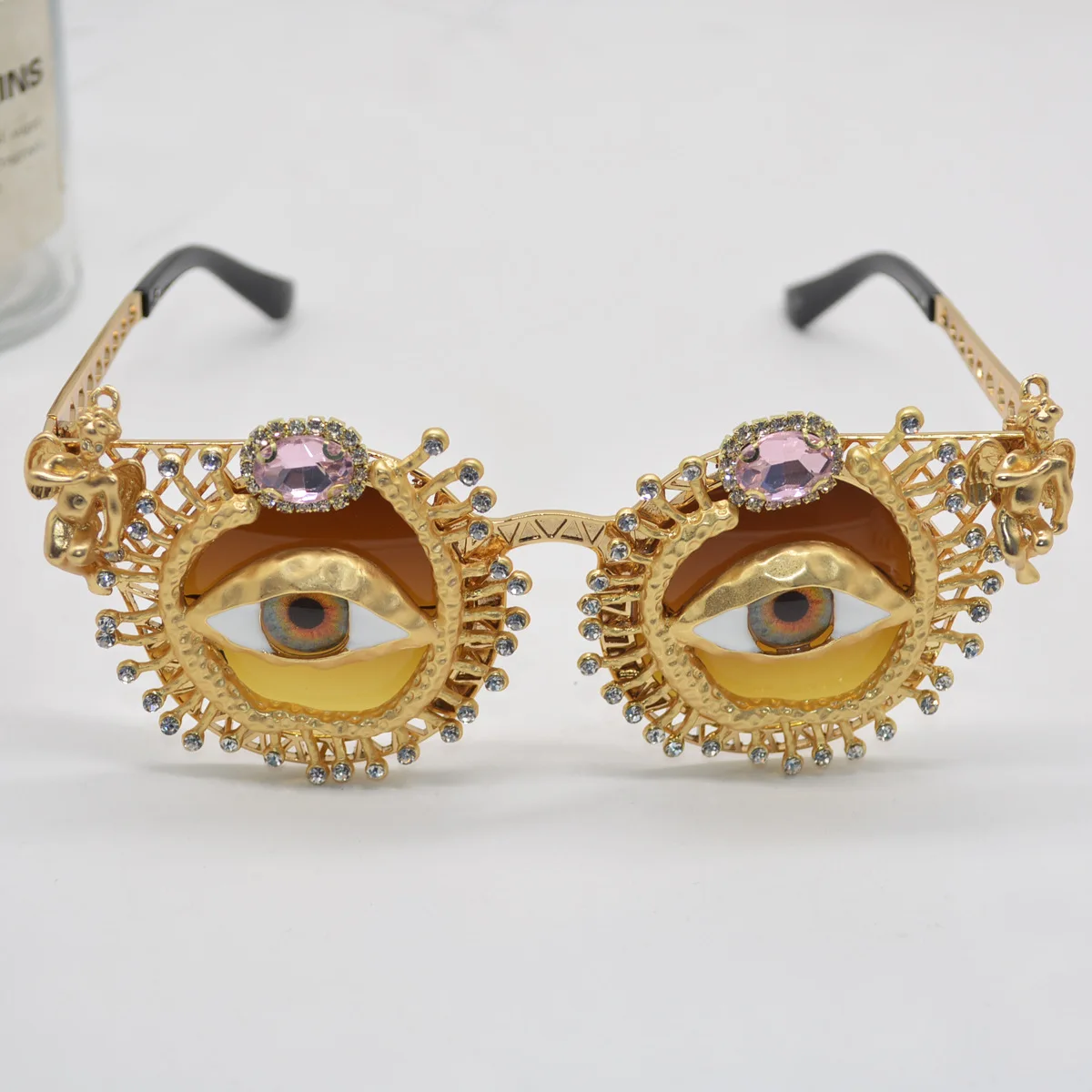 Trendy Retro Punk Style Diamond Studded Devil's Glasses Women Disco Glasses Exaggerated Personality Sparkling Diamond Eyewears