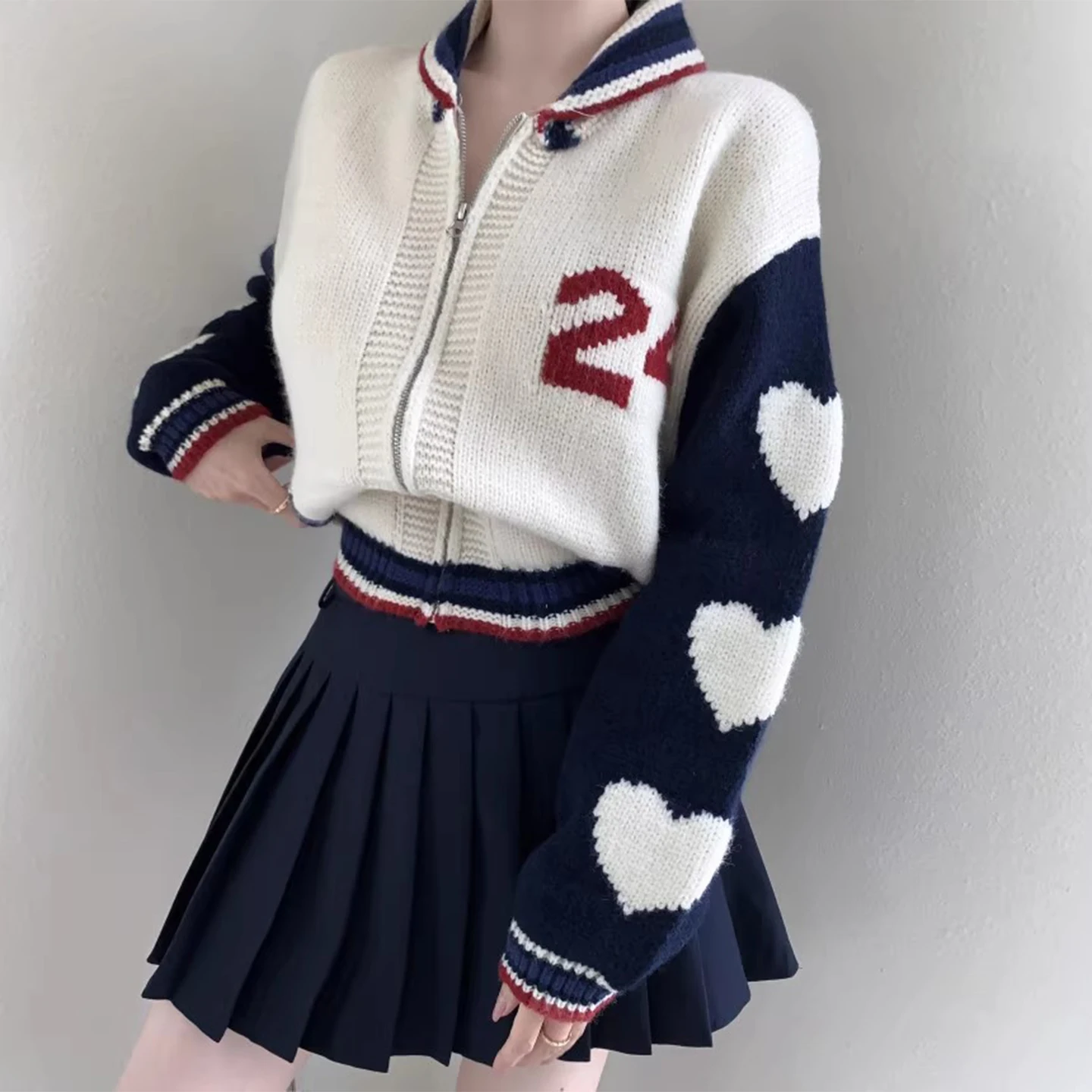 

Sweet Anti-Aging Color Block Letter Print Knitwear Jacket Women's Winter New Style Heart Embroidery Long Sleeve Zipper Cardigan