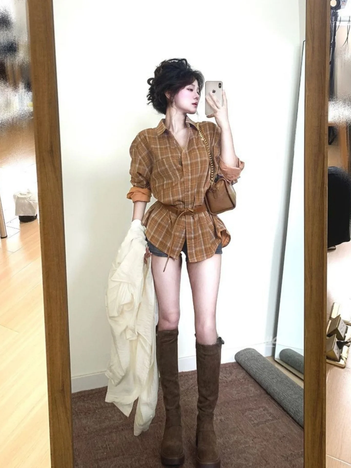

Fall 2025 Women's Ne irt Loose Fit Long Sve Plaid Patterned Vintage Sle Slimming Versatile Faionable Top