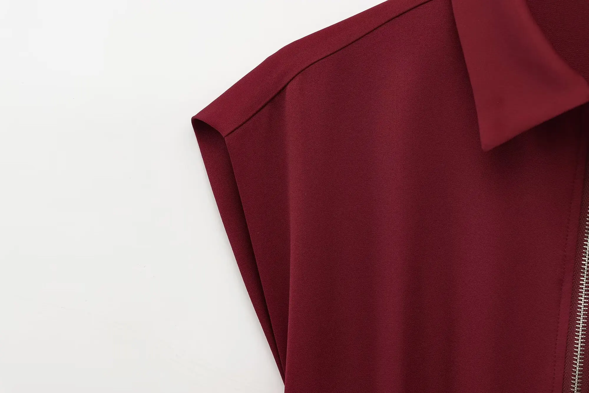 فستان KONDALA أنيق للربيع للنساء بسحاب بدون أكمام فستان قصير موضة 2025 صيفي مطوي غير رسمي للحفلات الليلية فستان نسائي