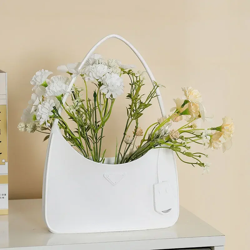 

Handbag Shape Vases Interior Desktop Flower Vase Modern Elegant Wedding Table Ornaments Aesthetic Home Decoration Accessories