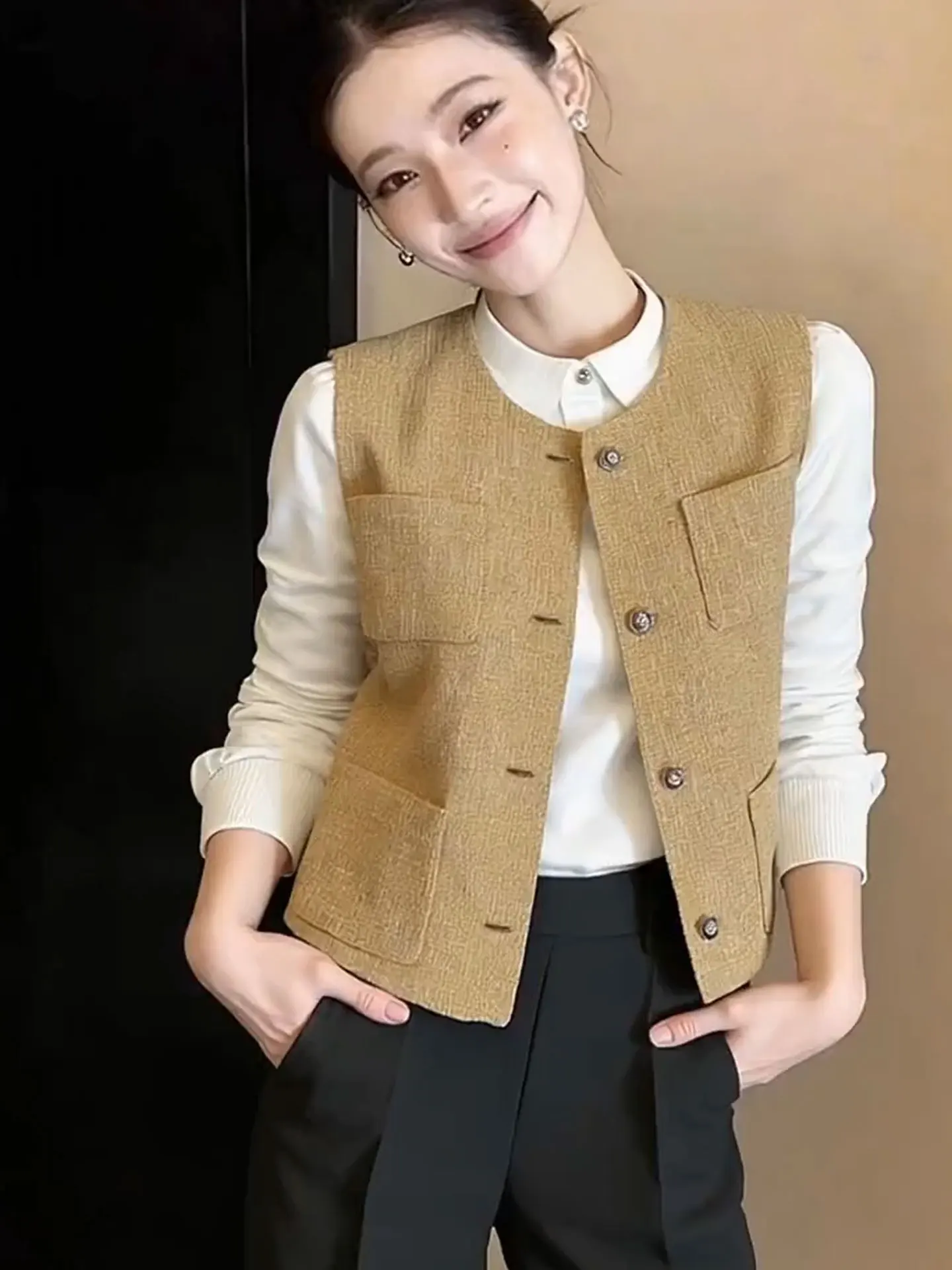 

Элегантный жилет с круглым вырезом и одной пуговицей, весенний, модный, многослойный, премиум-класса, европейский бренд, для повседневной носки, стандартный крой.